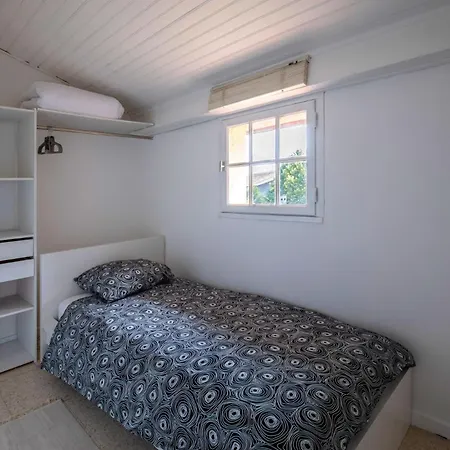 Ananda Avec Piscine Montpellier Ouest Homestay *